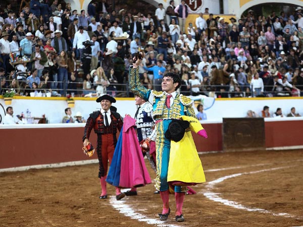 La primera de la noche