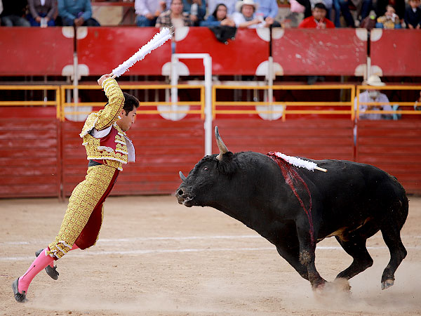 Francisco Mart�nez con el cierraplaza