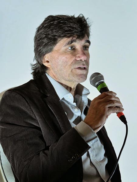 Anecd�tico para el aficionado purista