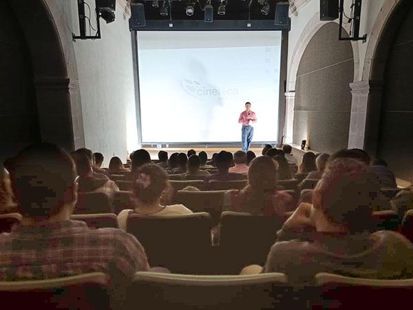 Inter�s por ver el estreno de la pel�cula