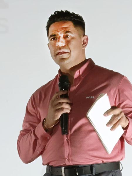 Presentaci�n de Felipe Salazar