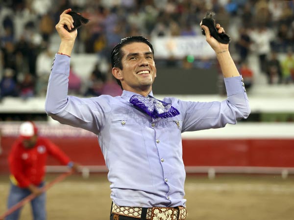 Calita desorej a su enemigo