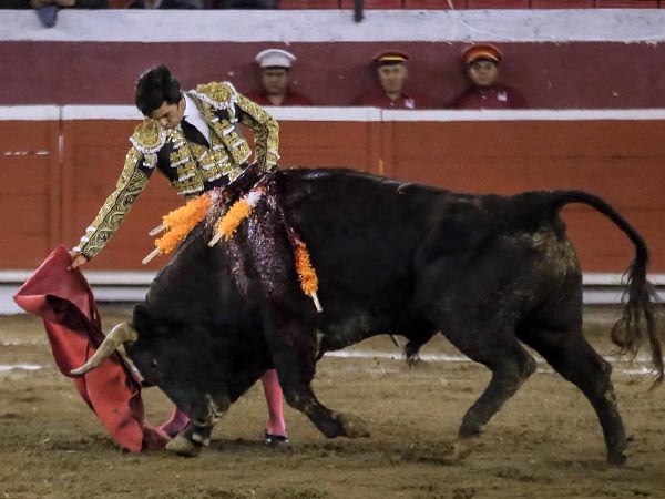 Sexto de la tarde, para Antonio