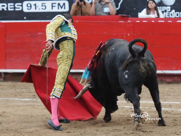 Acompa�ando con la cintura