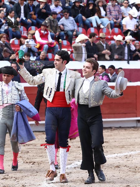 Ovacionados en la vuelta