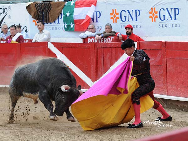 El Zapata, primer espada