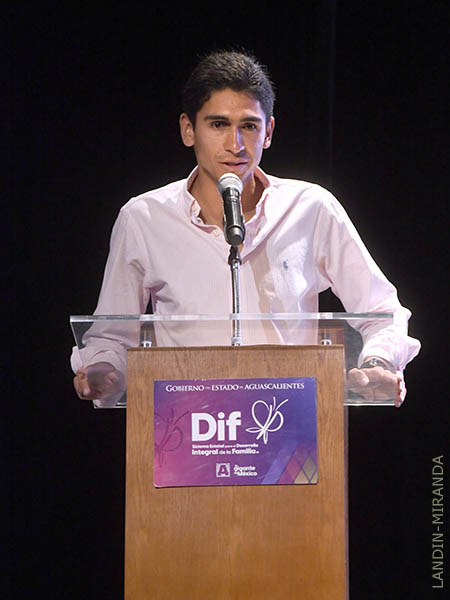 Hctor Gutirrez, eotivo en su mensaje