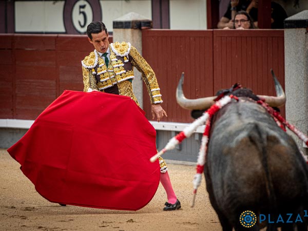 Corta actuacin de Galvn