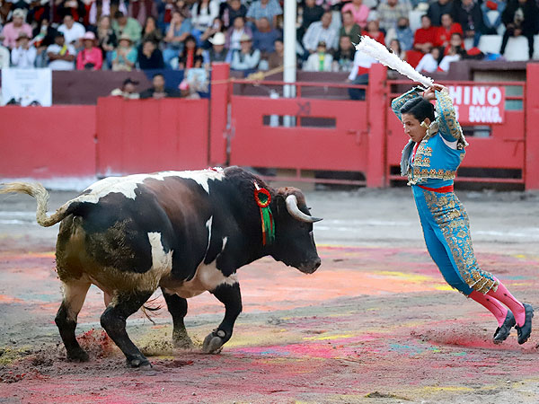 Duelo de banderilleros
