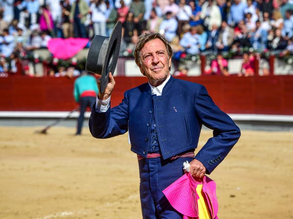 Vuelta de dos trofeos