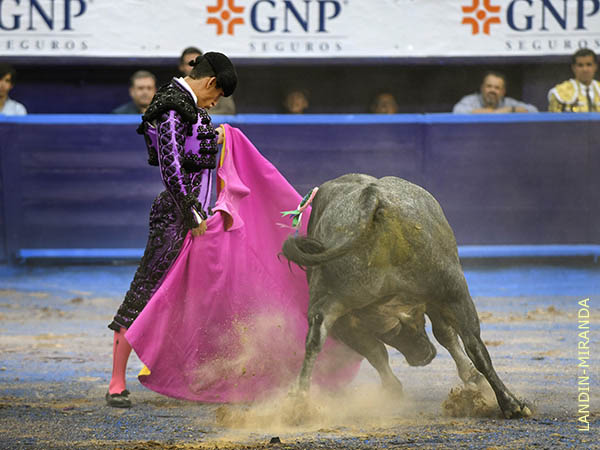Busc el triunfo desde el inicio