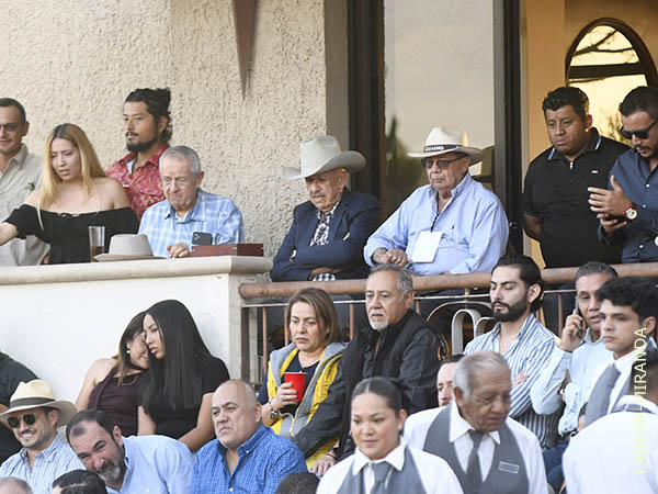 El biombo: Carlos, Jess Herrera y Carlos