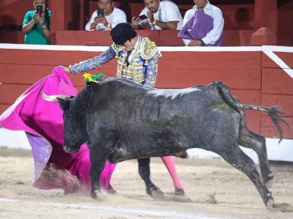 Sergio Flores, primer espada