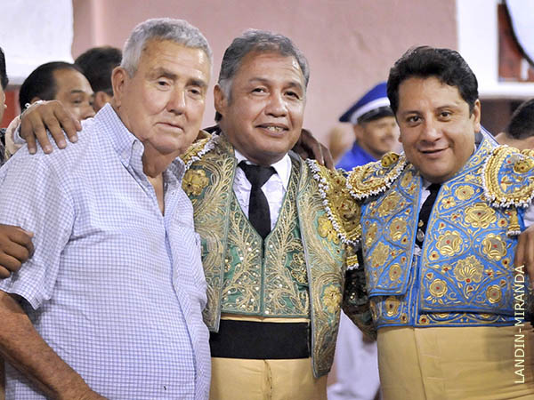 Don Roberto con Mauro y Lalo