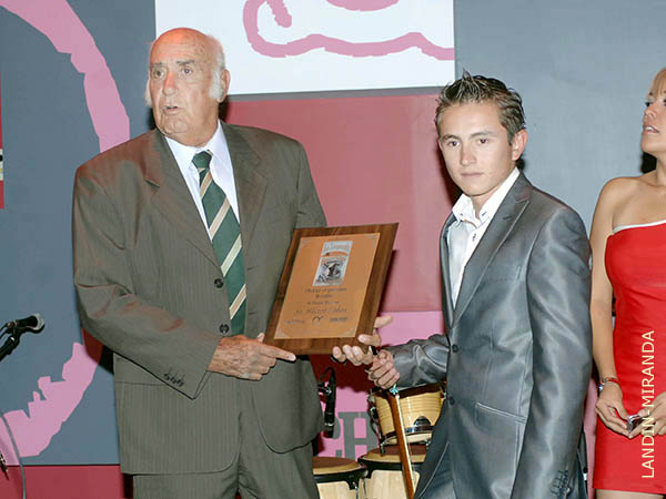 Revelacin en la feria hidroclida