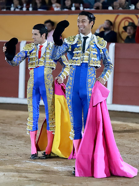 Aplaudidos en el tercio