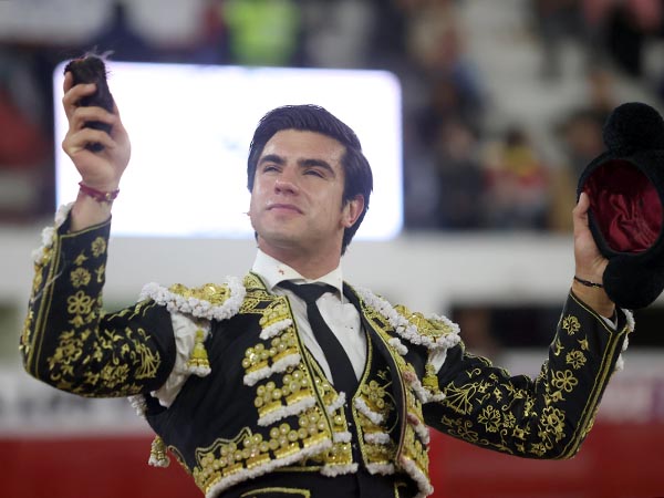 La tercera a la espuerta