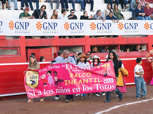 Palco infantil en Monterrey