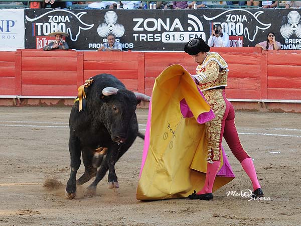 El hispano abre el festejo