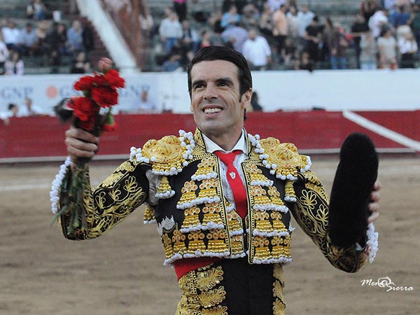 Emilio de Justo cae de pie en Guadalajara