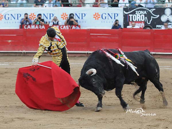 Acompaando con la cintura