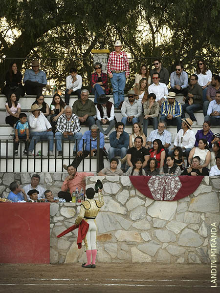 Brindis al exalcalde Ricardo Magdaleno