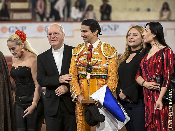 César Ruiz gana trofeo en la "San Marcos"