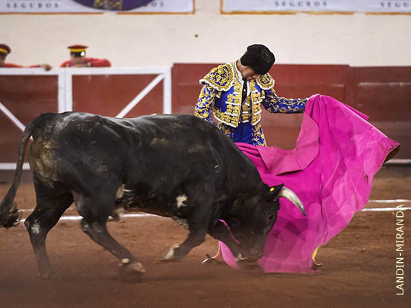 Juess Sosa, con el segundo de su lote