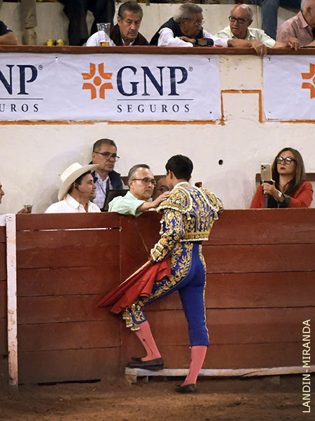 Brindis para el maestro Juanelo