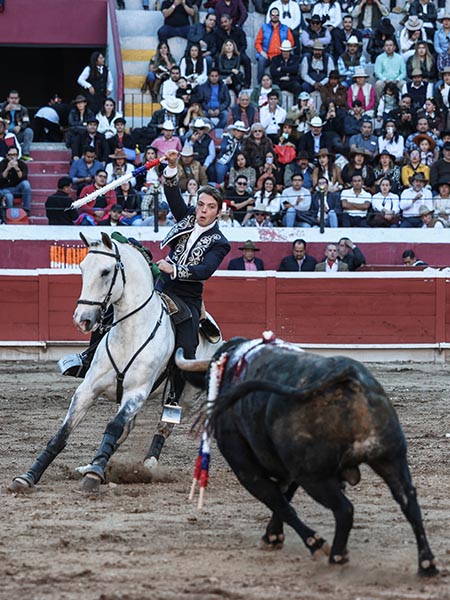Javi, en el centro del albero