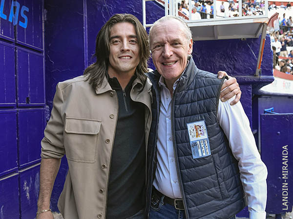 Murrieta y el seleccionado Carlos Acevedo