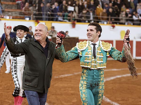 Talavante indulta un toro en Juriquilla