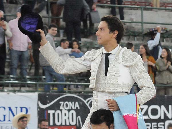 Sinfonía de bien torear de Roca Rey