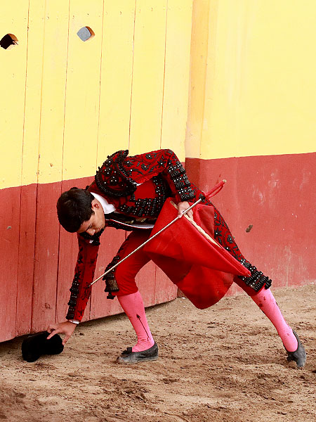 A su compa�era de cartel