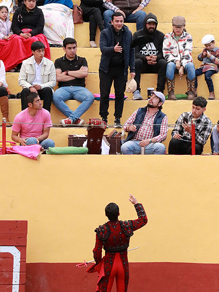 Brindis al matador Emilio Mac�as