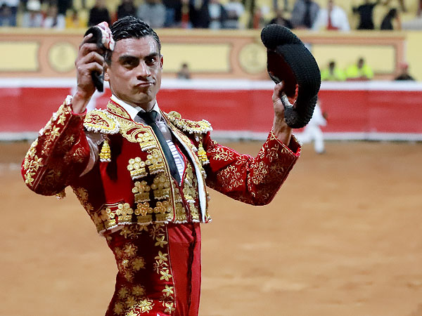 Gran tarde de Rivera