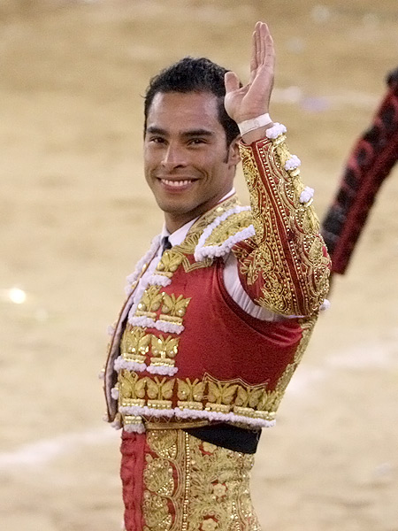 Y sigue tumbando ca�a