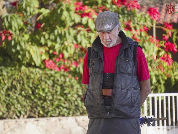 Atento a los pupilos el maestro Arruza