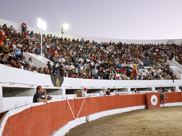 Tarde de toros en Motul
