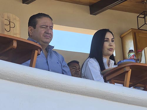 El alcalde Gustavo Robles