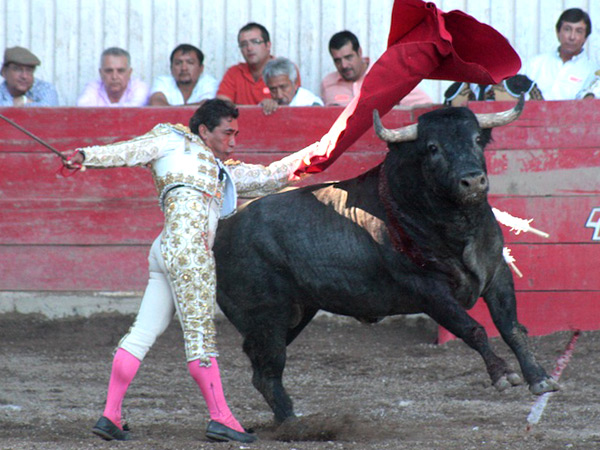 Espectacular pase de pecho