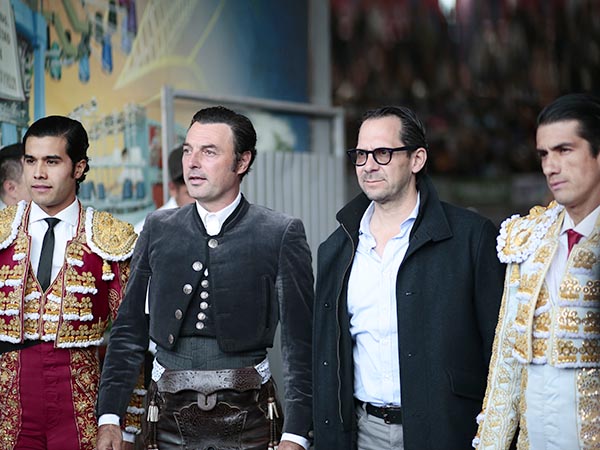 Empresa y matadores en Morole�n