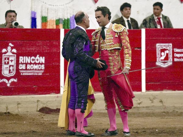 A�eja amistad y respeto