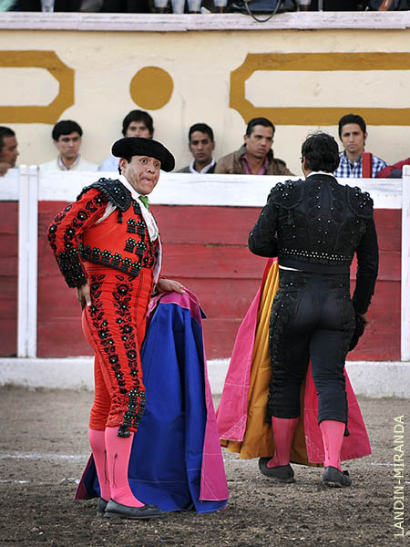 Fuerte petici�n, en La Chona