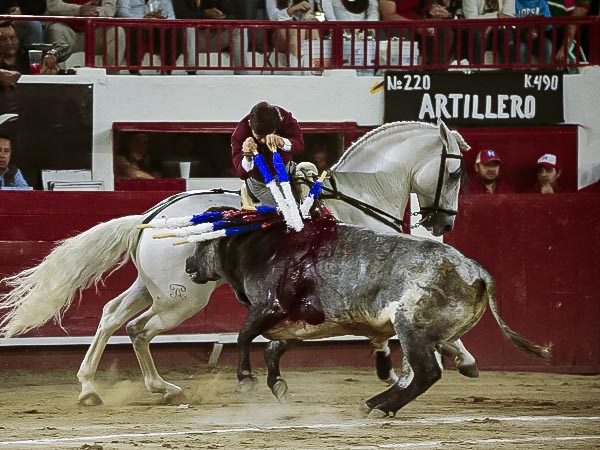 Oficiando a dos manos