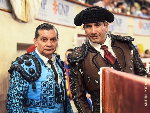 Manolo y Mundo, de visita en AGS