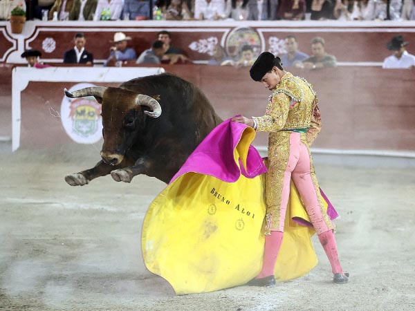 Bruno, parando al sexto