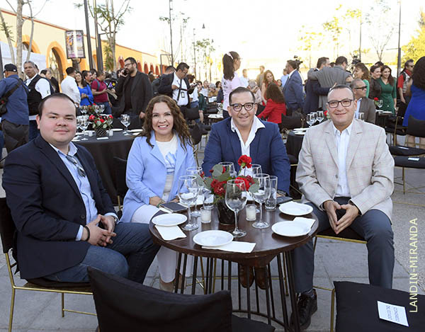 Paulo Mart�nez, congresista de AGS