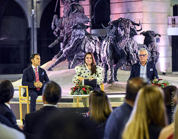 Gala de feria frente a la Monumental
