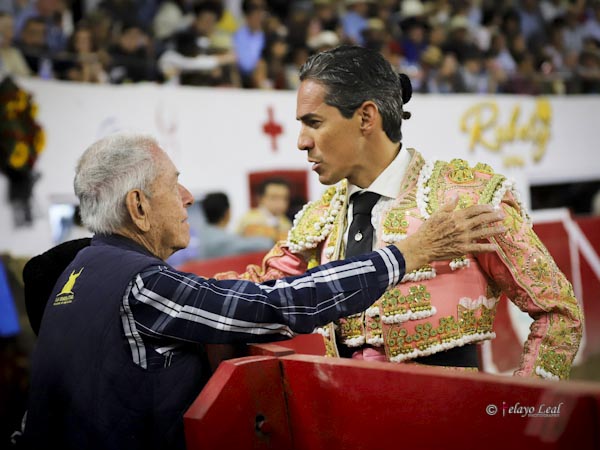 Brindis para el maestro �skar Ruizesparza